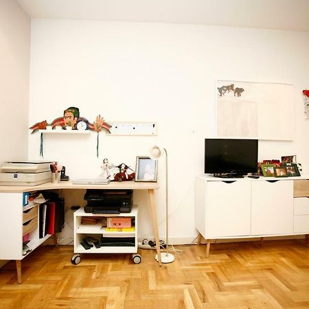 Ferienwohnung Piso Centrico Con Patio Bilbao Exterior foto